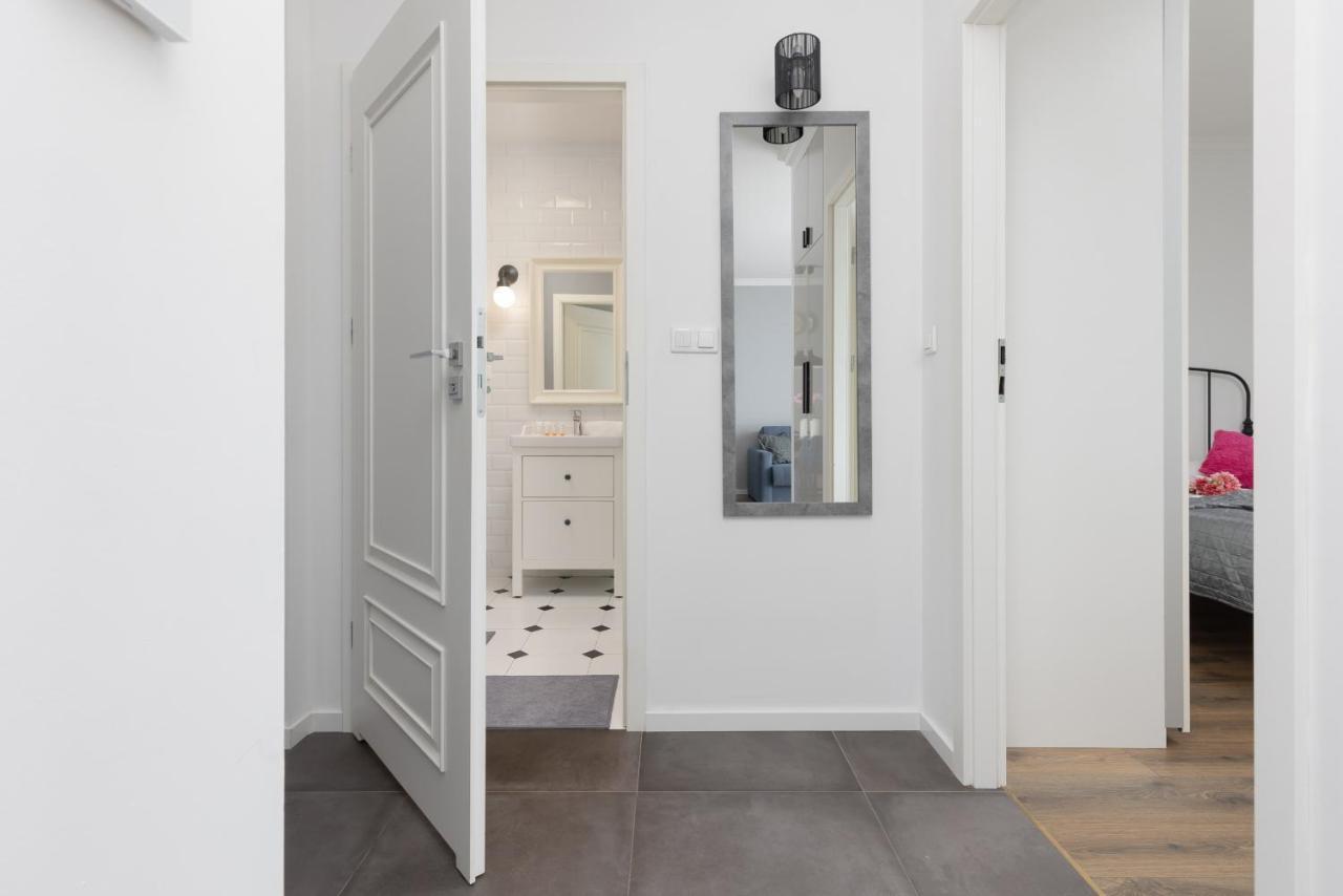 Warsaw Ursynow Apartment With Balcony By Noclegi Renters Kültér fotó